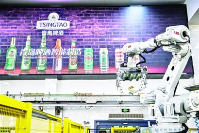 青島啤酒榮膺全球“燈塔工廠”殊榮，引領中國制造智能化轉型新浪潮